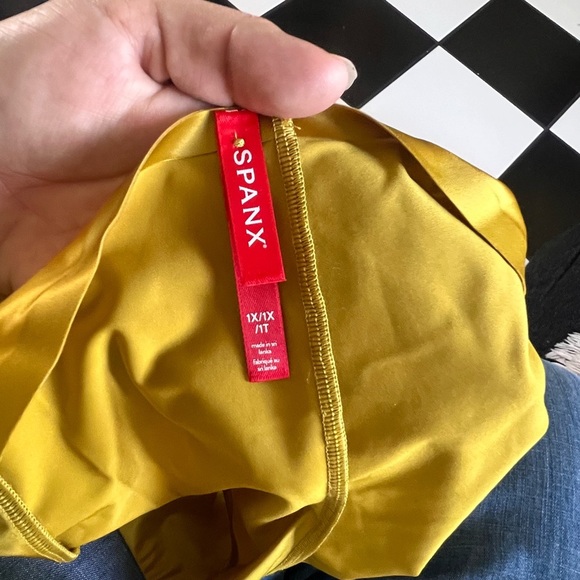 Spanx Gold High-Waisted Shapewear - Picture 4 of 4